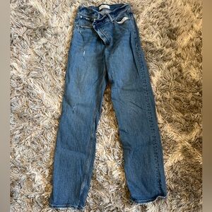 Abercrombie and fitch jeans. Size 4. Criss cross waist. High rise.